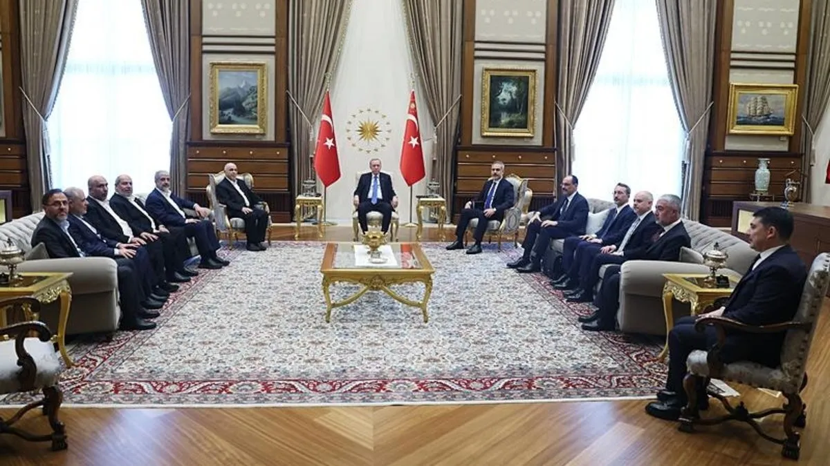 Gazze’de ateşkes sonrası Hamas heyetiyle ilk buluşma